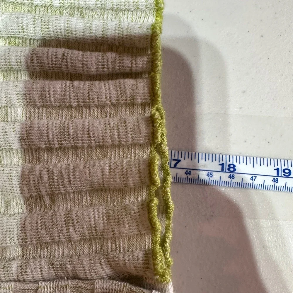 Forever 21 Y2K Ribbed Button Front Crop Baby Tee Top Green White Size L‎ Lettuce